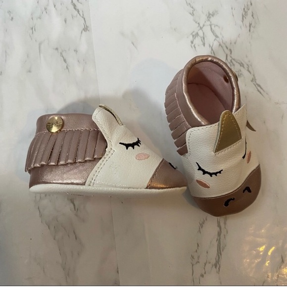 Nicole Miller Unicorn Booties 0-6 months - Picture 4 of 5